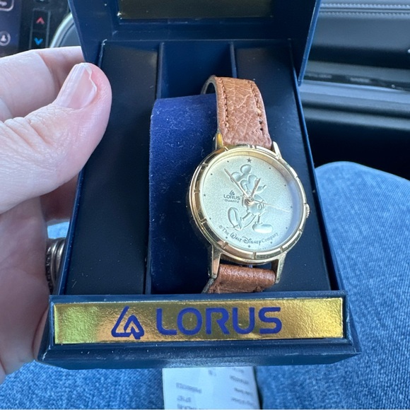 Disney Vintage‎ Gold and Tan Women's Watch Mickey